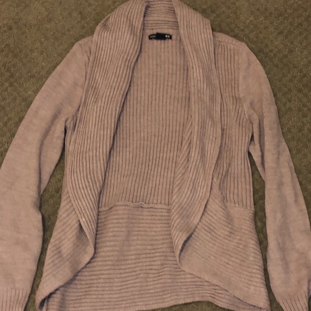 Versatile cardigan